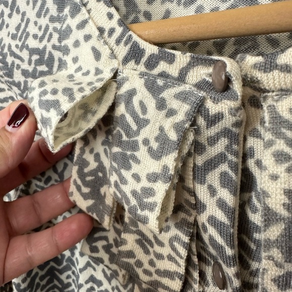 J. Crew Strada Ruffle Cardigan 100% Merino Wool Sz XS - Picture 9 of 11